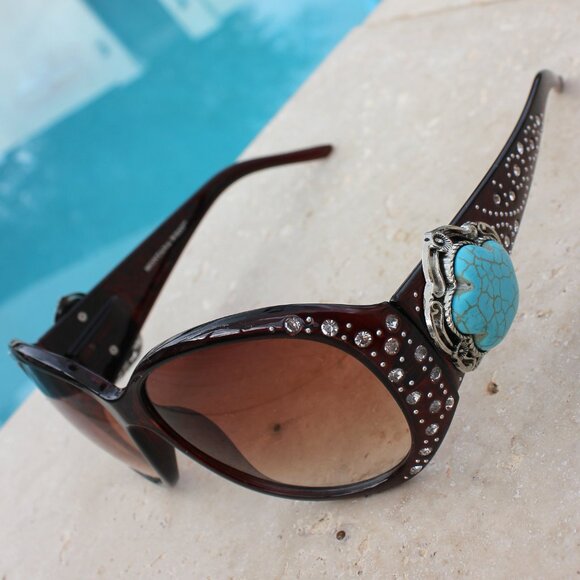 Montana West Sunglasses in Coffee w/Turquoise Flower Concho Accents main image 14